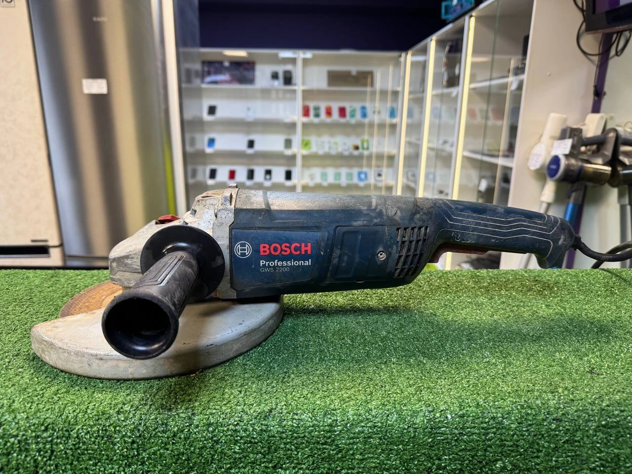 Угловая шлифмашина Bosch GWS 2200 Professional
