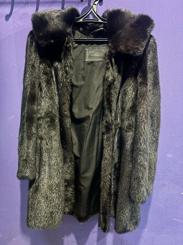 Шуба норковая с капюшоном
