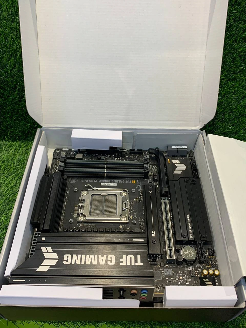 Материнская плата ASUS TUF GAMING B850M-PLUS WIFI