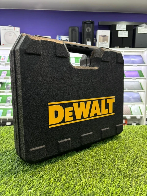 Бесщеточная дрель-шуруповерт Dewalt DCD7771D2