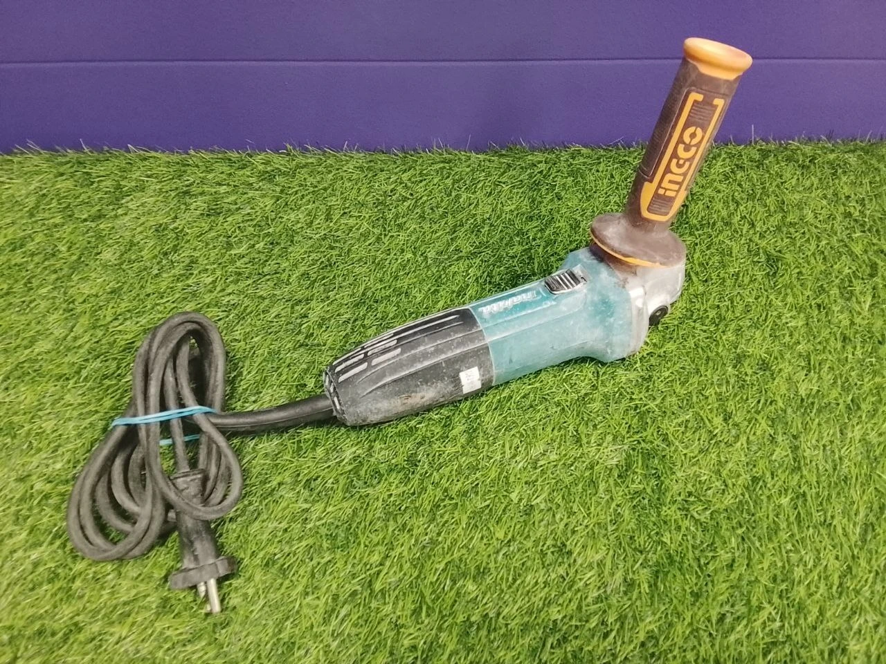 Угловая шлифмашина Makita GA5030R