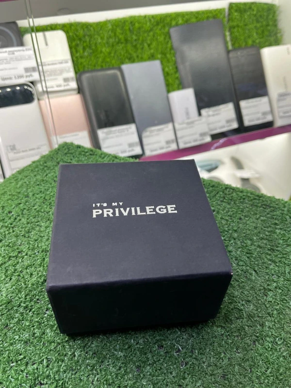 Часы наручные женские Privilege