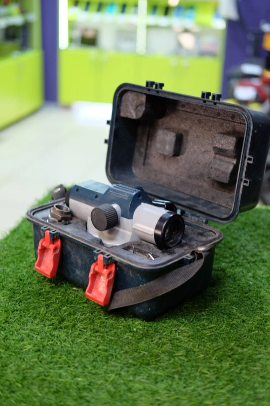 Нивелир оптический BOSCH GOL 26 D