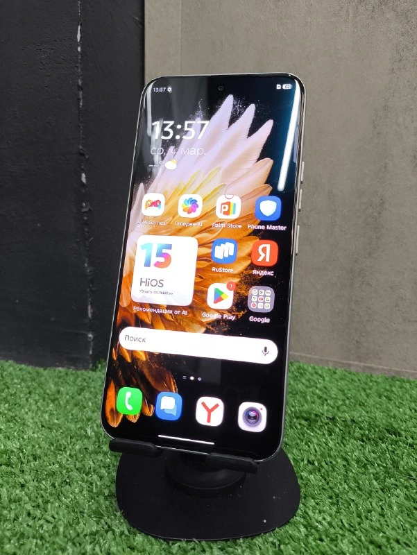 TECNO Spark 40 Pro 128