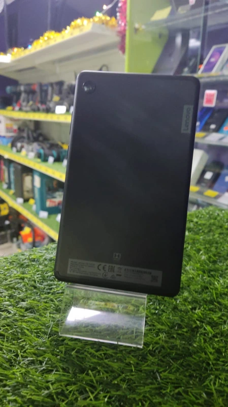 Планшет Lenovo Tab M7