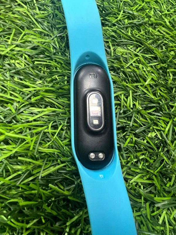 Фитнес браслет xiaomi mi band 4