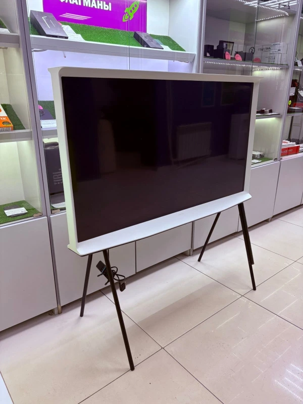 Телевизор Samsung The Serif QE49LS01TAU