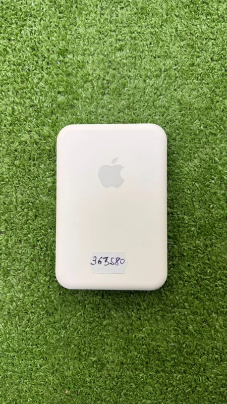 Портативный аккумулятор MagSafe Battery Pack белый*