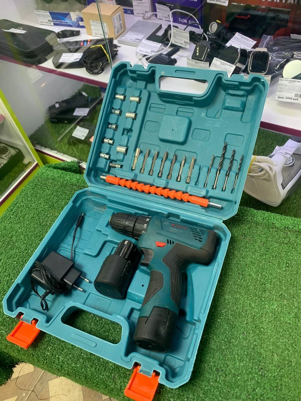 шуруповерт BOSCH GSR 120-LI