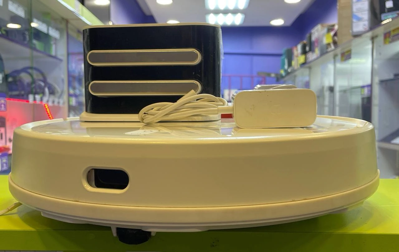 Робот пылесос Vacuum Mop