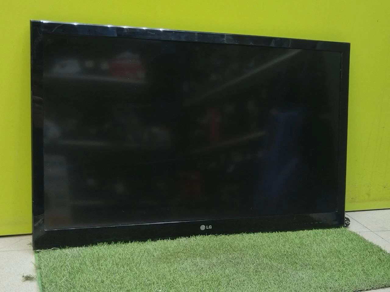 Телевизор LG 42LV3700