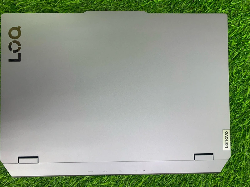 Ноутбук Lenovo LOQ 15IAX9**