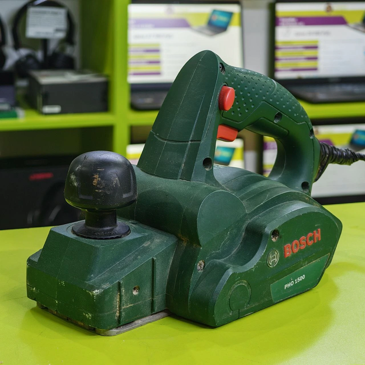 Электрорубанок Bosch PHO 1500