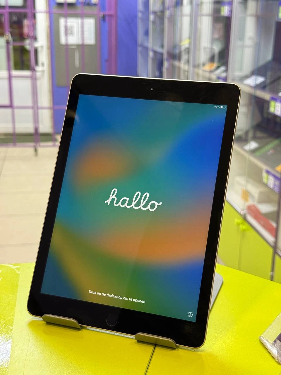 Планшет iPad Air (5 Gen) 32 Гб