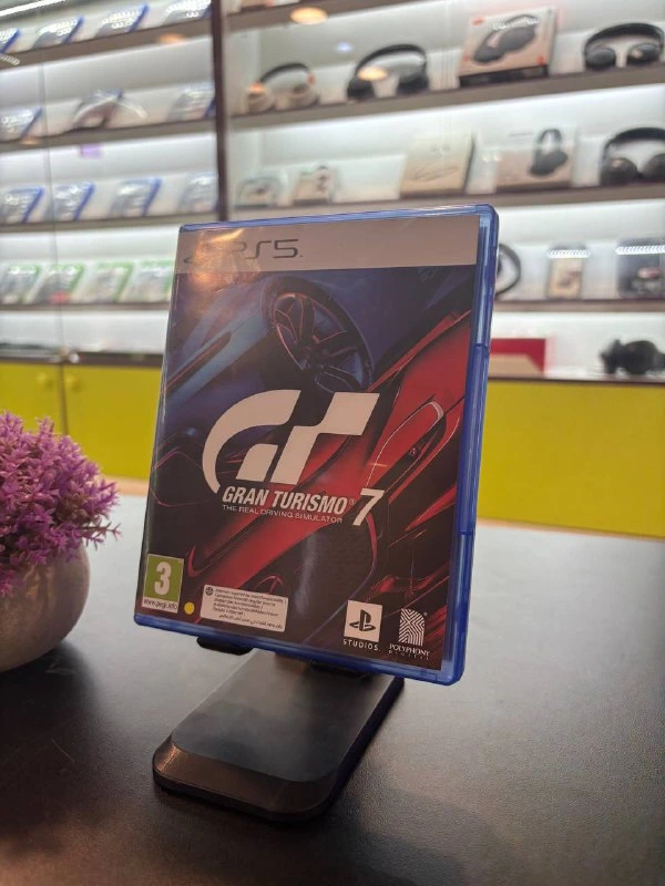 диск на ps5:gran turismo 7