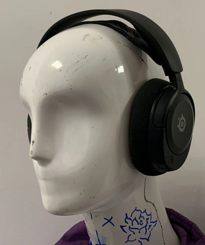 Наушники steelseries arctis nova 1