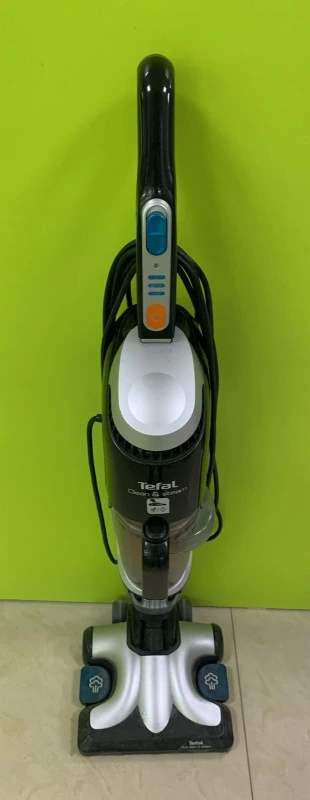 Паровой пылесос вертикальный Tefal Clean & Steam VP7545RH черный