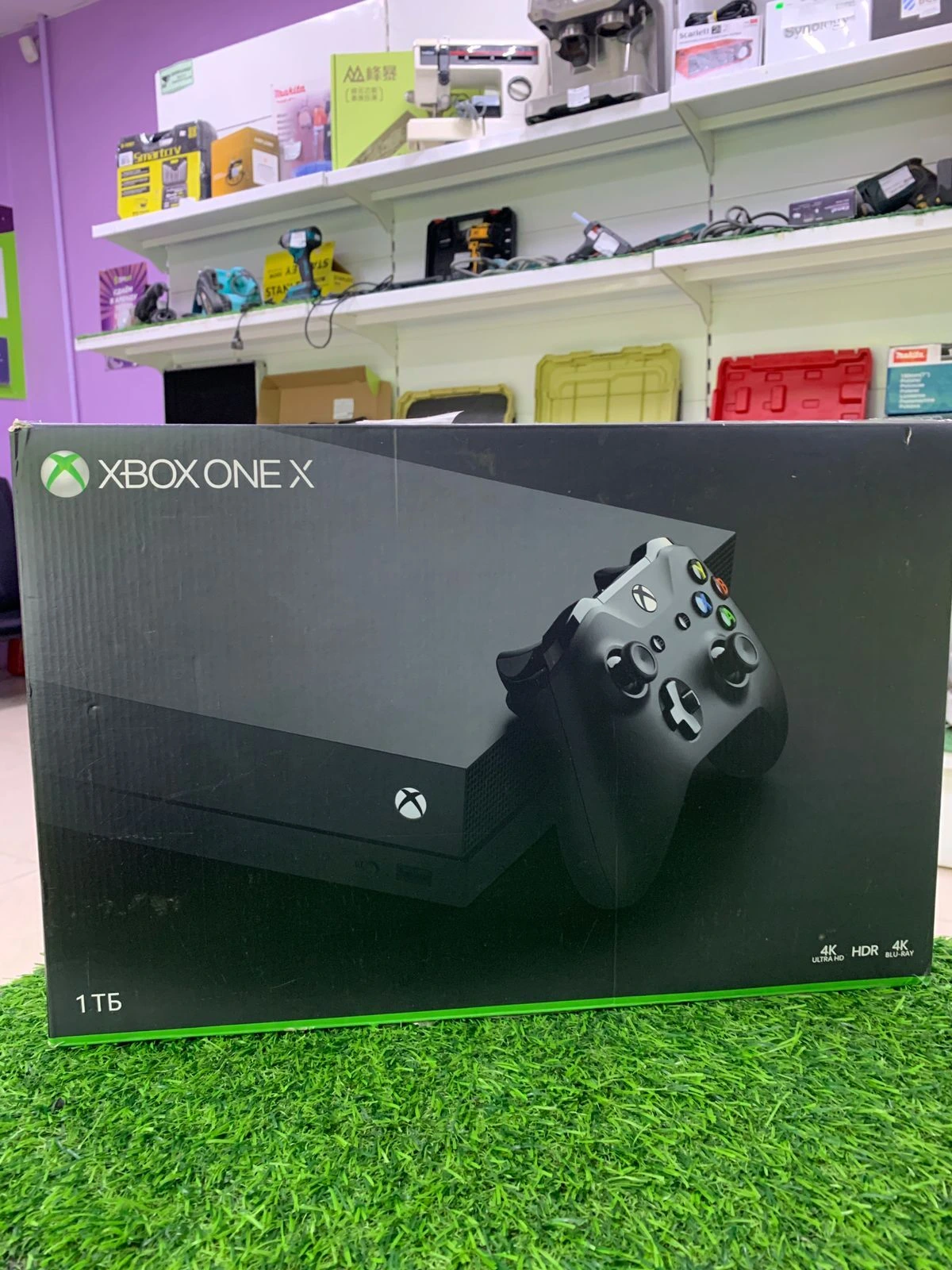 Xbox One X 1TB,Чёрный