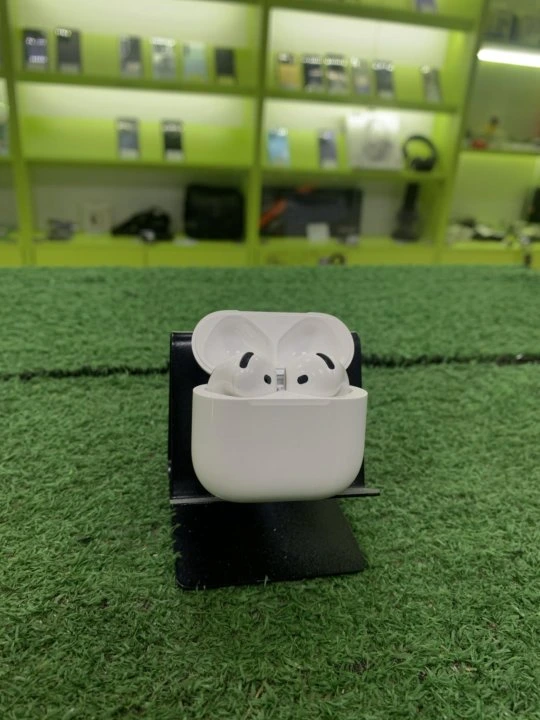Наушники AirPods 4**