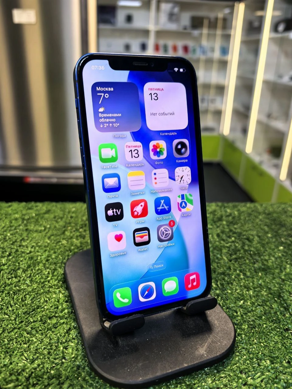 Смартфон iPhone 12 64 GB