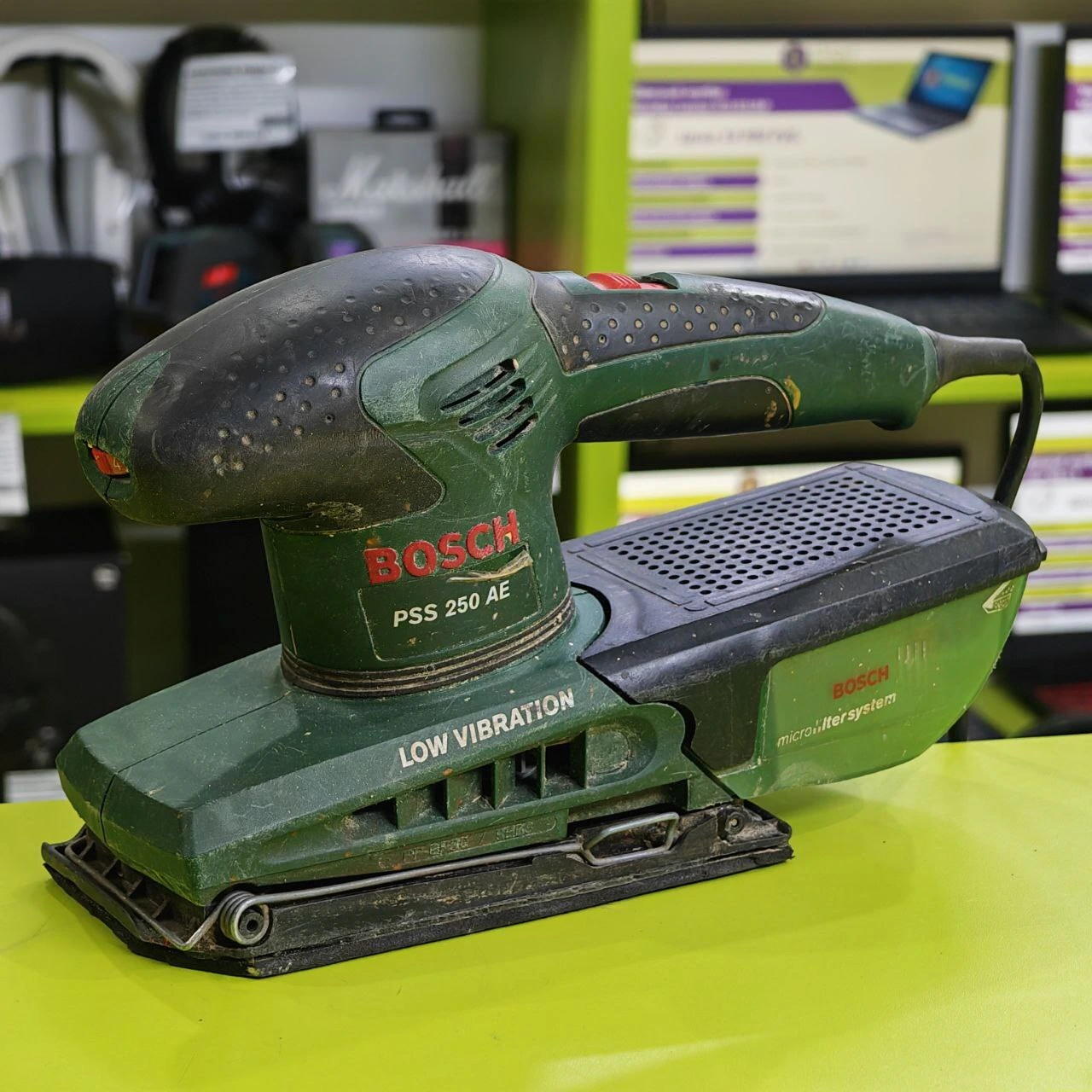 Шлифовальная машина BOSCH PSS 250 AE