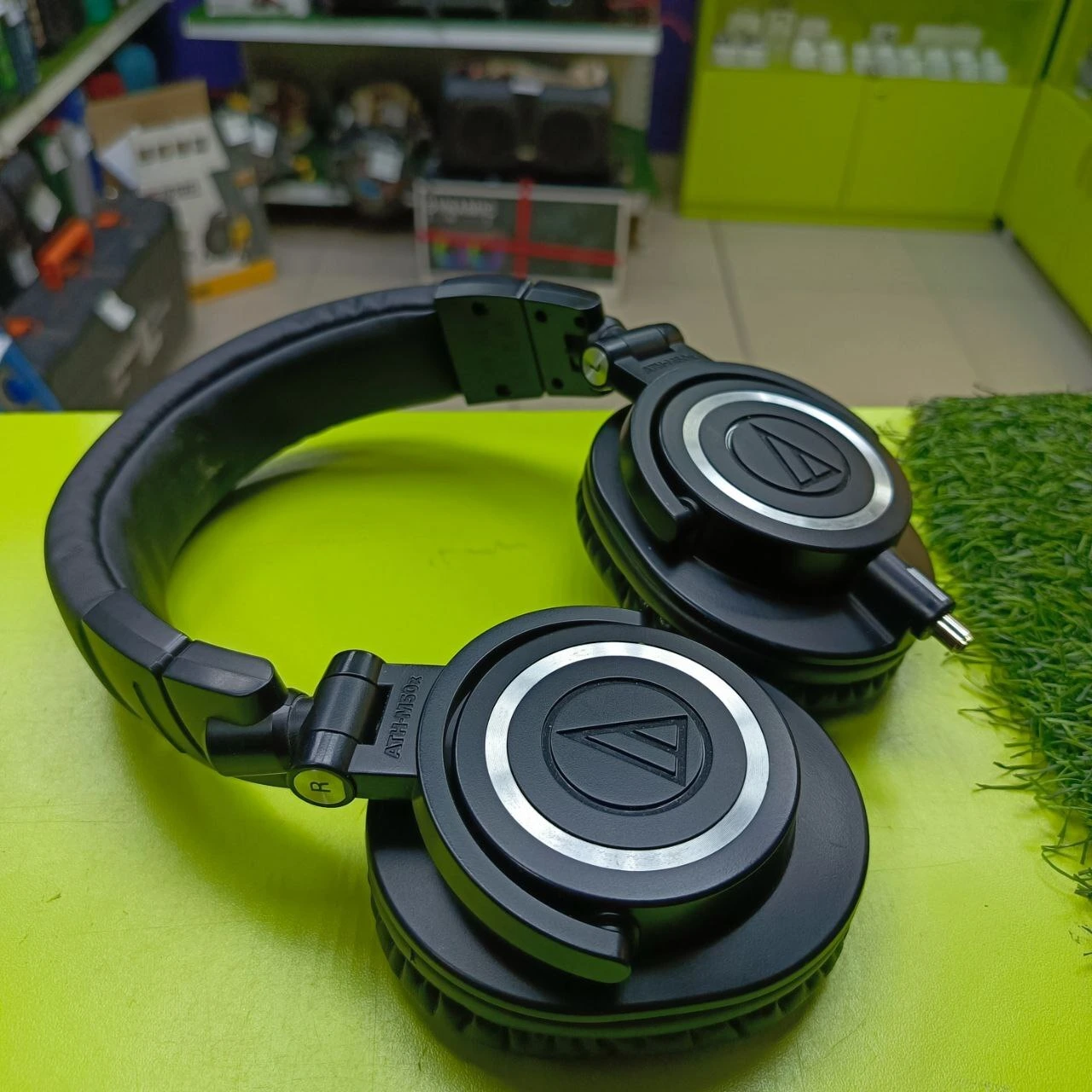 Наушники Audio-Technica ATH-M50X
