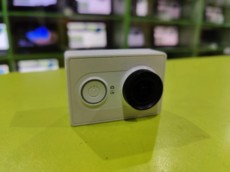 Экшн-камера YI Action Camera Basic Edition