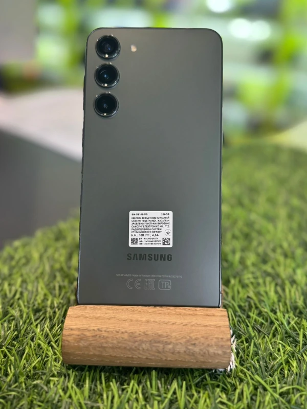 Мобильный телефон Samsung Galaxy S23+, 8/256