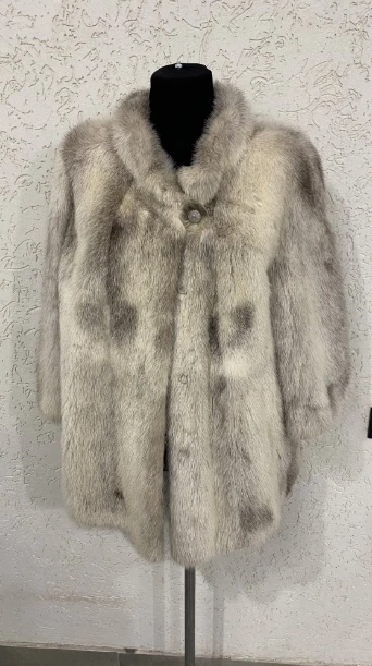 шуба норковая 46-48 короткая, цвет бело- серая, сибирская норка