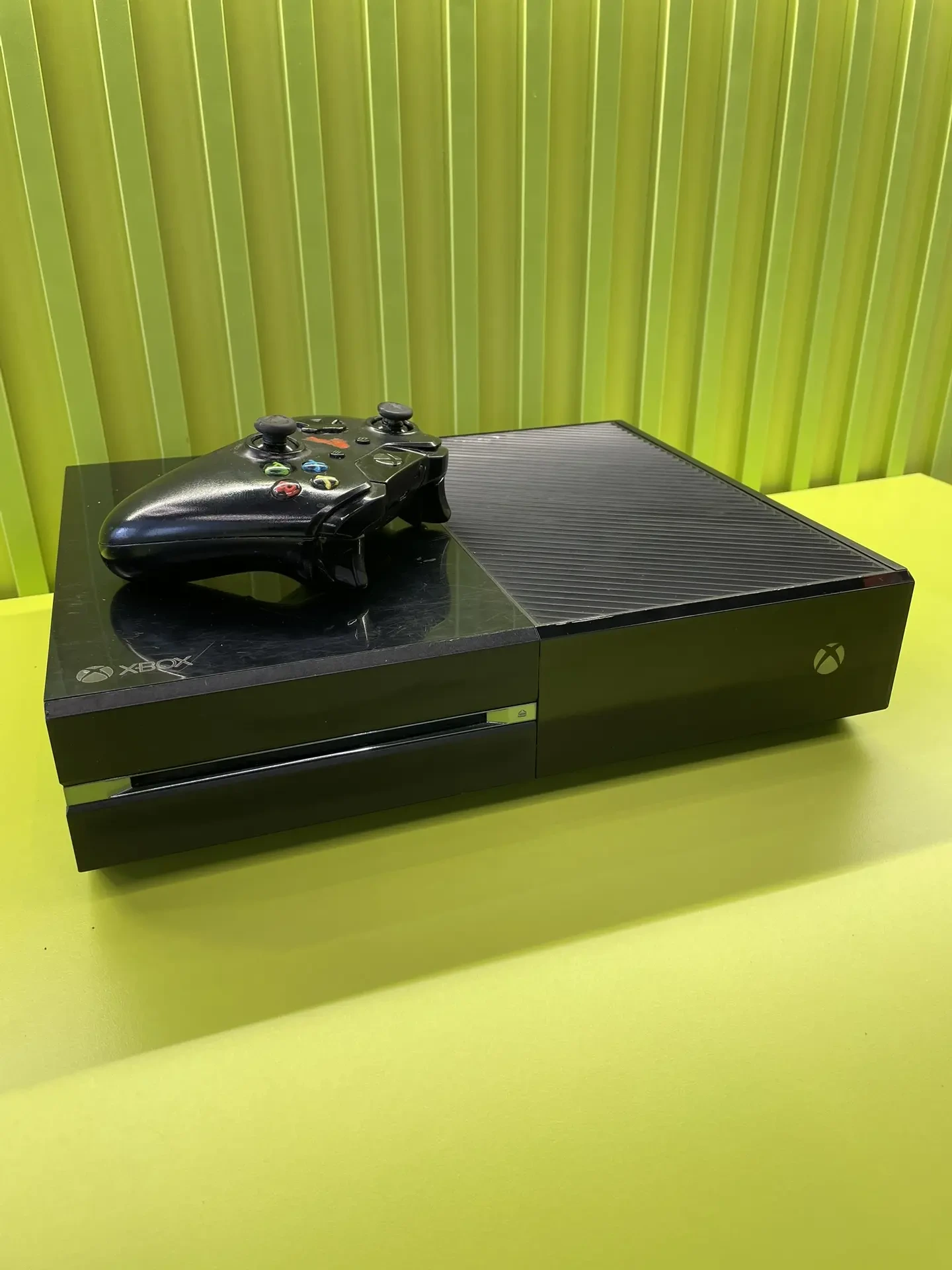 Игровая приставка XBOX One 500GB