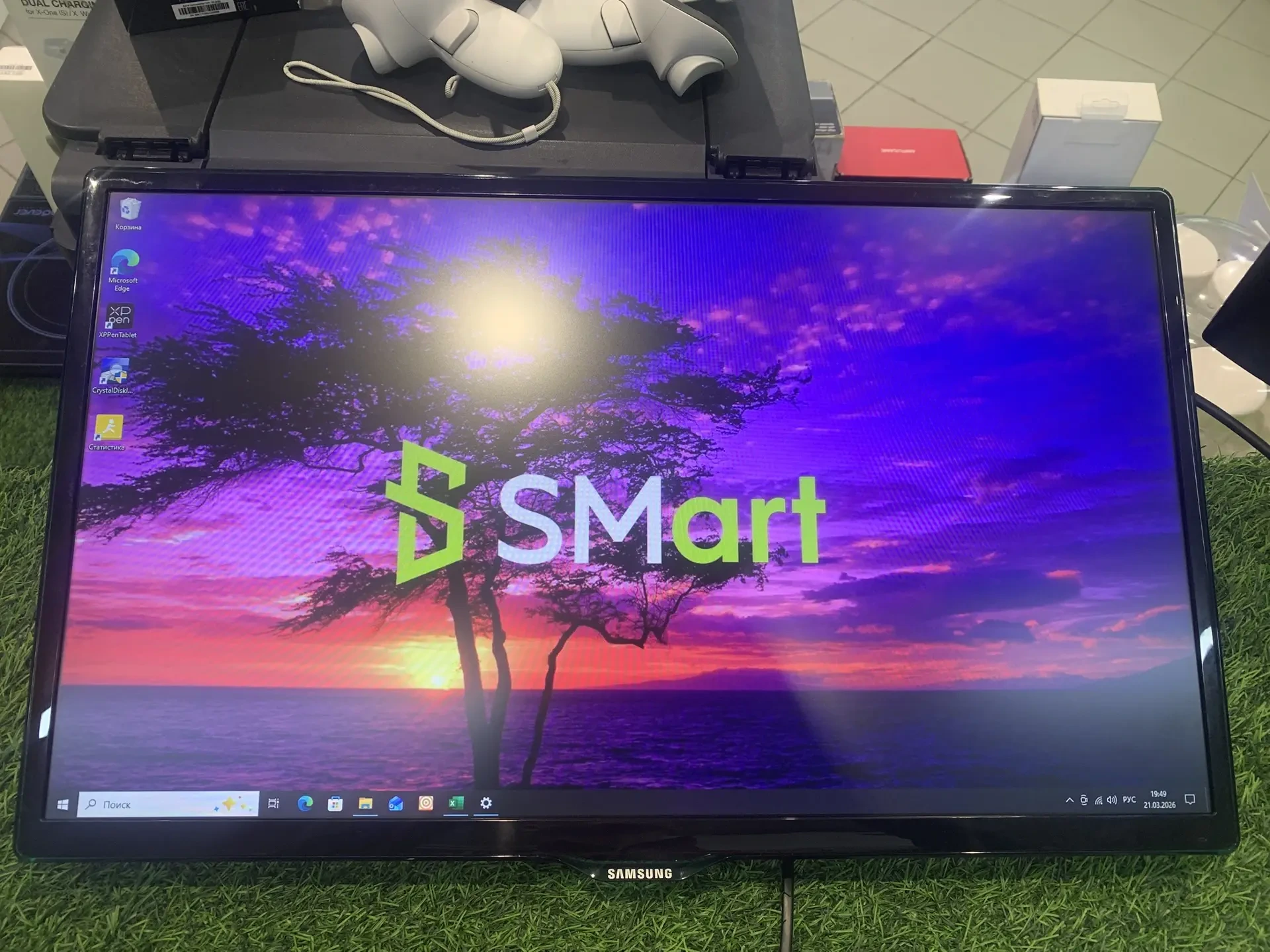 Телевизор SAMSUNG LT24H395SIXXRU