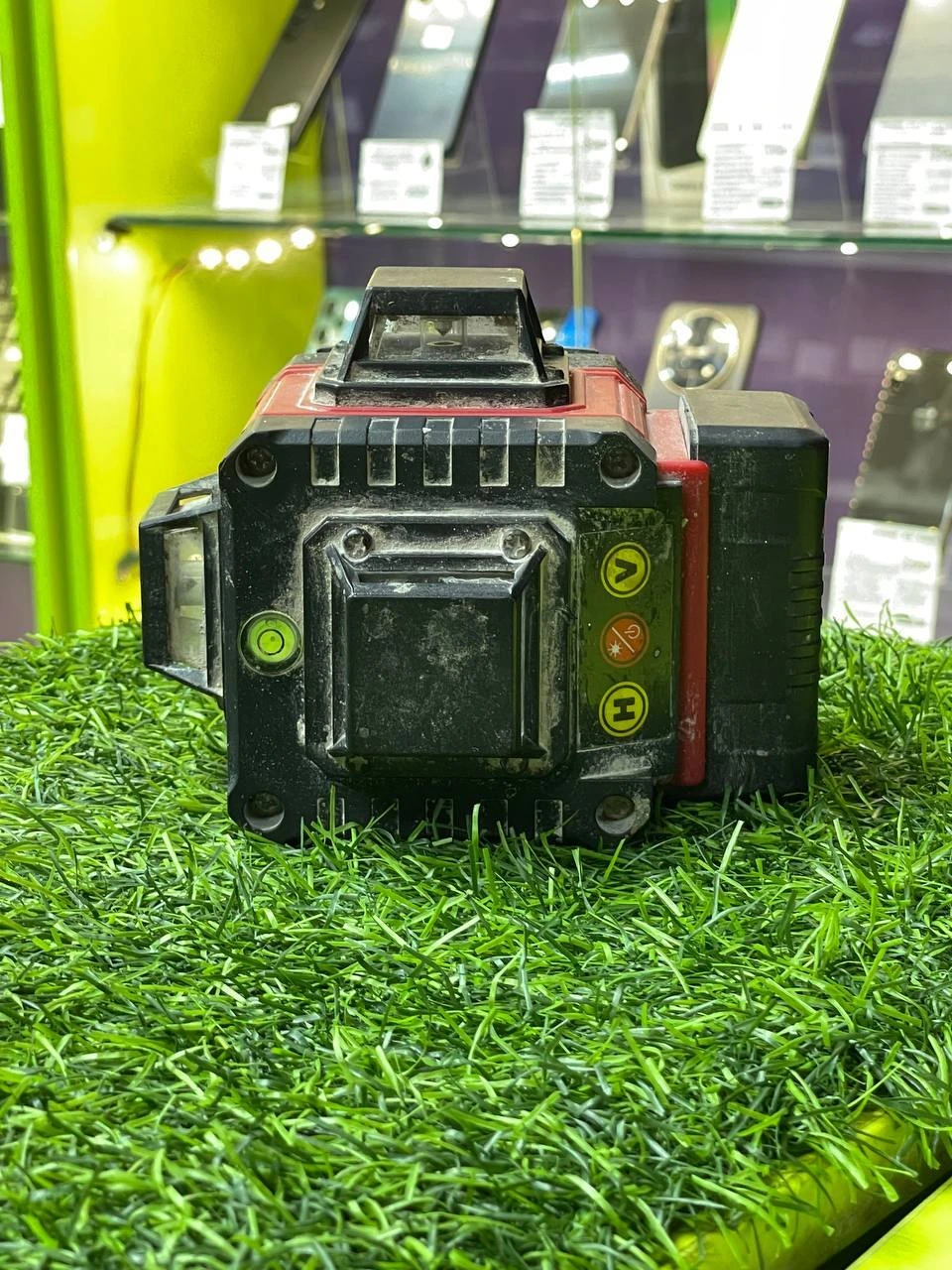 Лазерный уровень Elitech