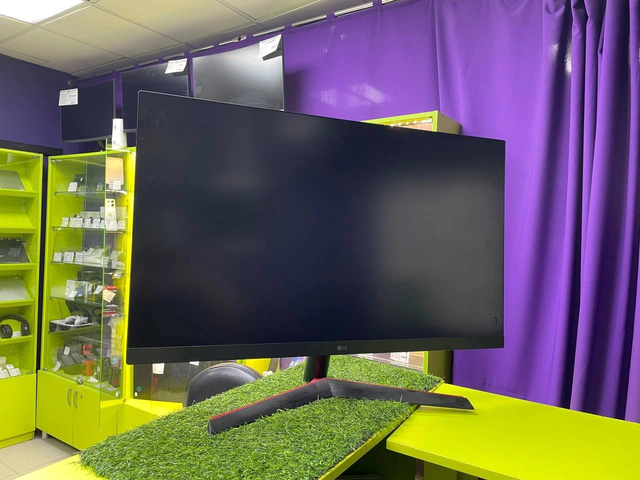 Монитор LG 32GN600