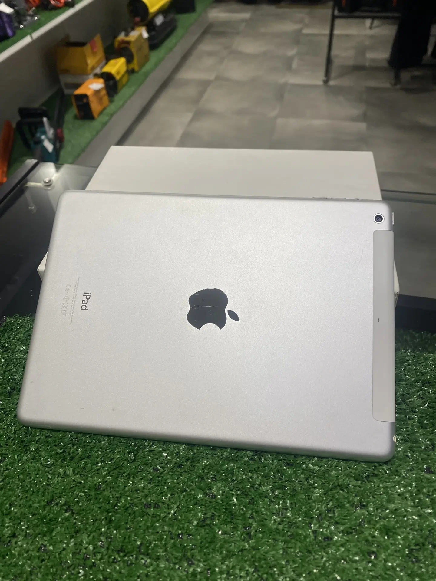 iPad Air Wi-Fi, Cellular 32gb
