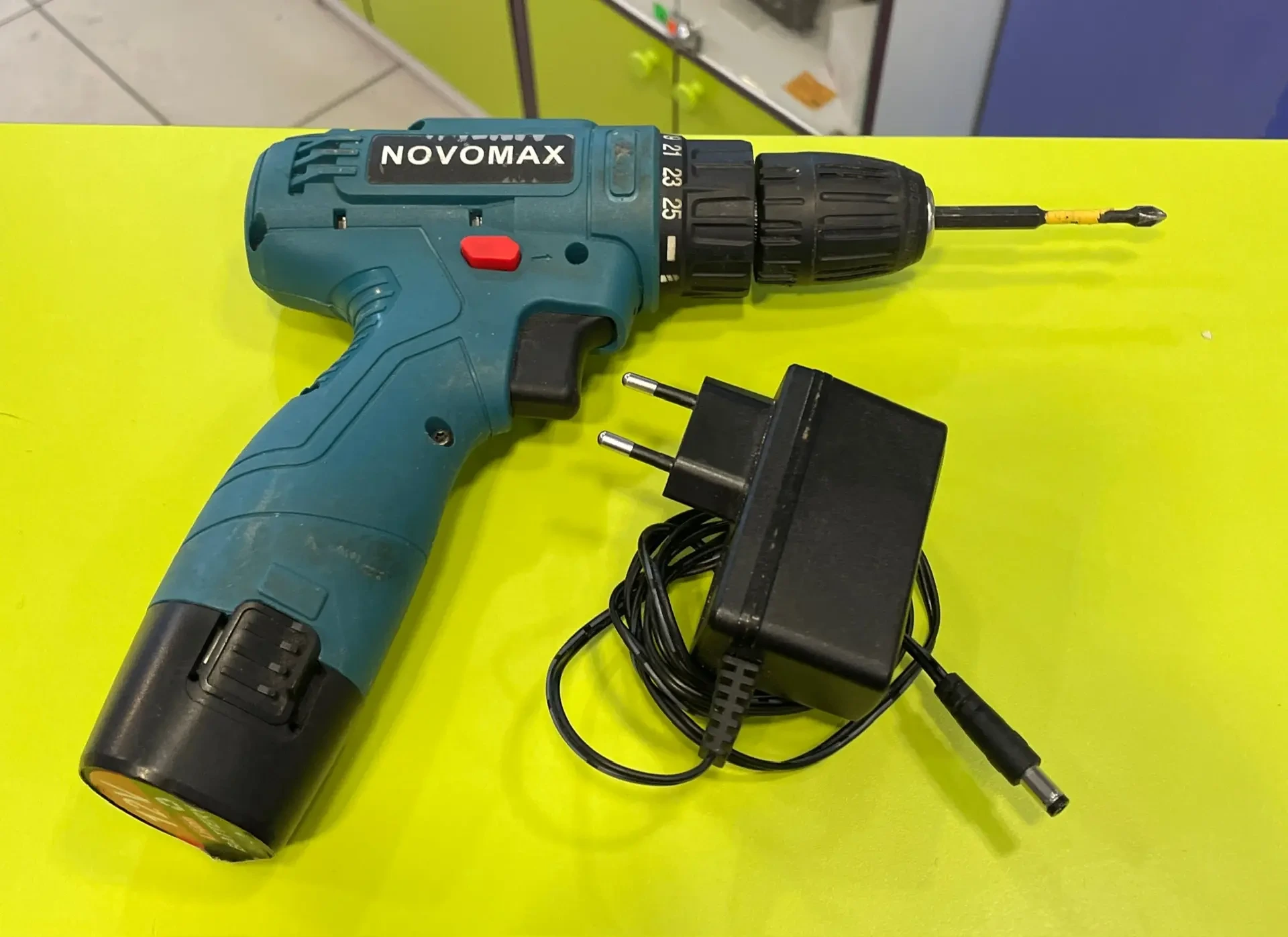 Шуруповерт Novomax