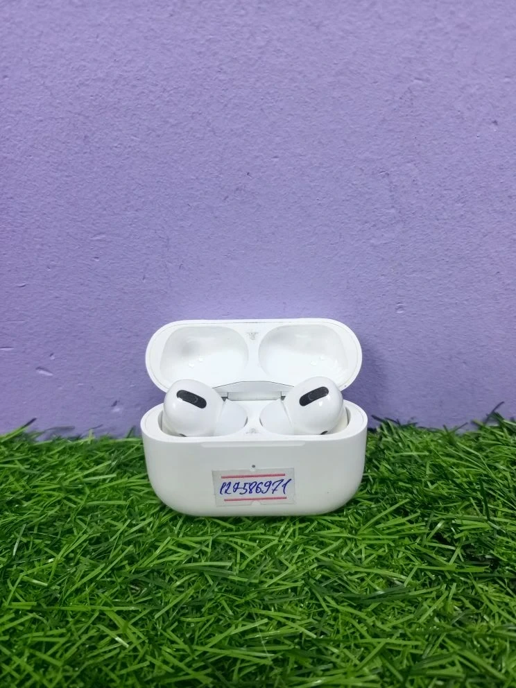 Наушники AirPods Pro