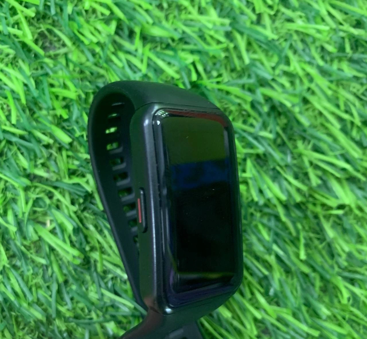 Фитнес-браслет HONOR band 6