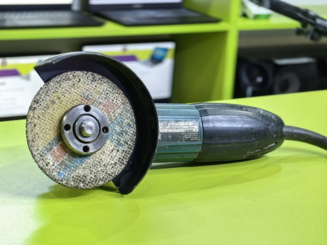 Угловая шлифмашина Makita GA 4530