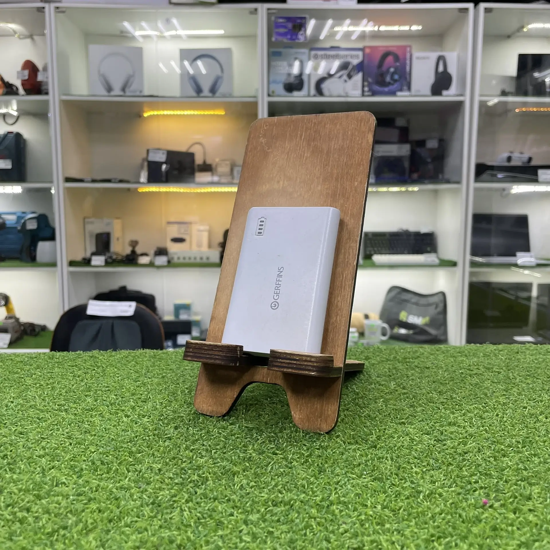 Портативный аккумулятор Gerfins 6000mah