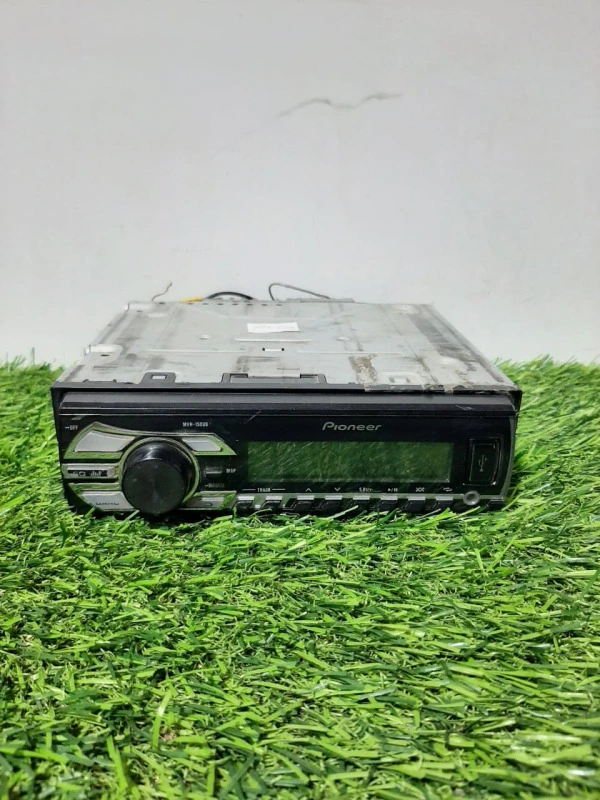Магнитола Pioneer**