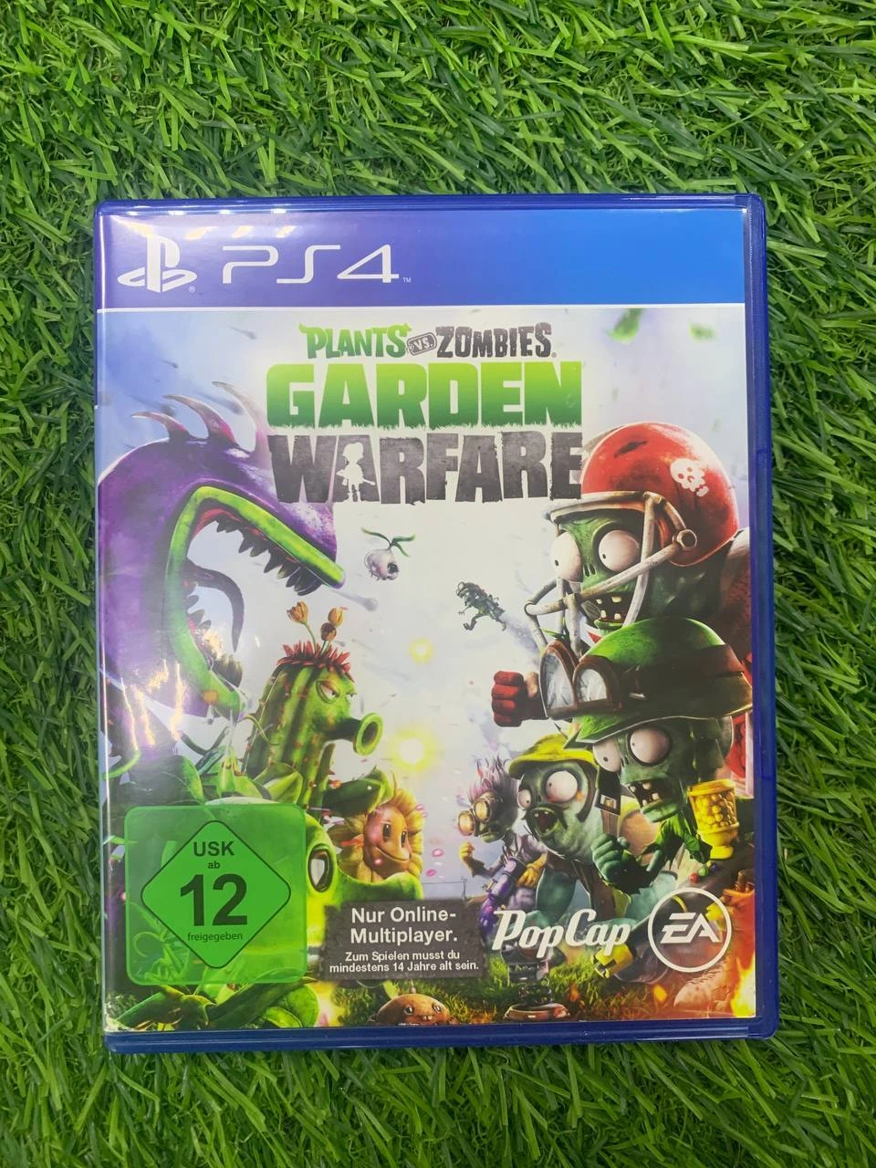 диск на PS4 plants vs zombies