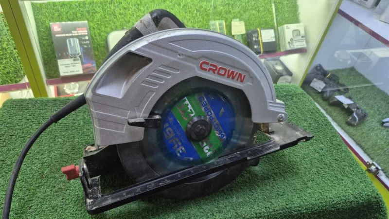 Дисковая пила CROWN CT15210-235