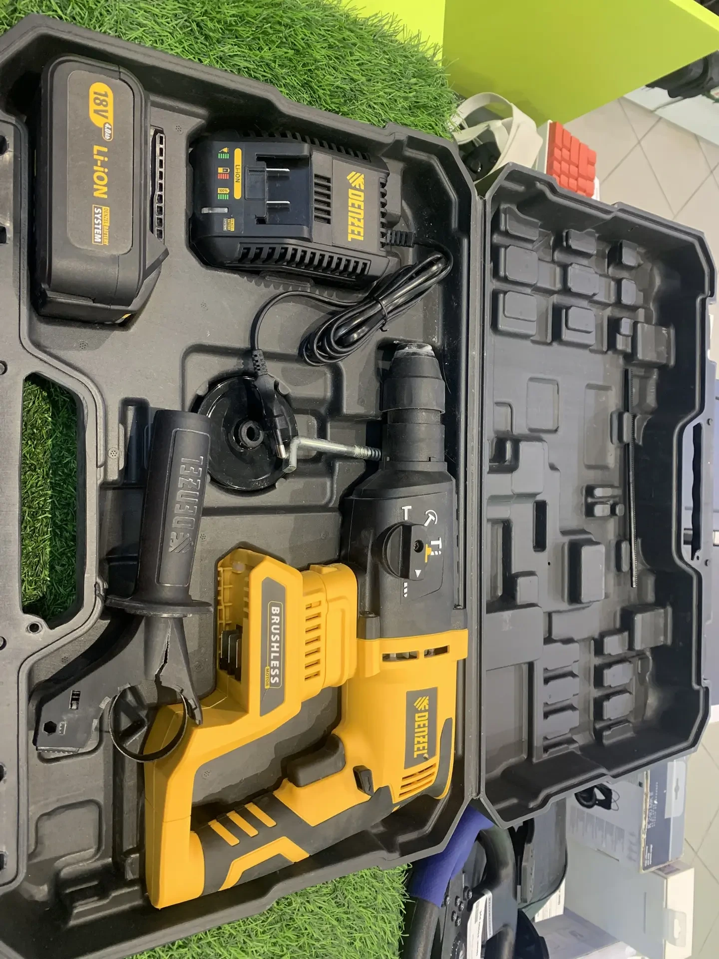 Перфоратор Denzel BLRH-IB-26
