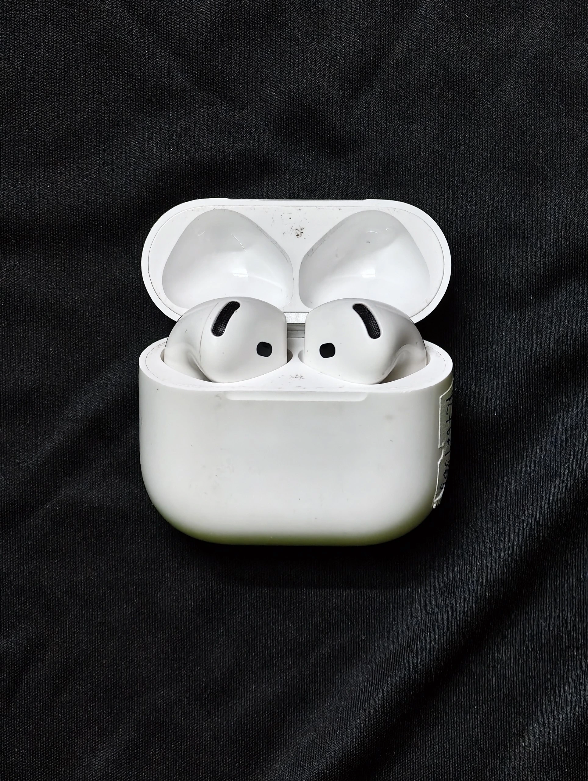 Наушники AirPods 4