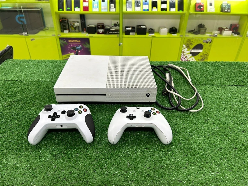 Игровая консоль XBOX One S 500GB