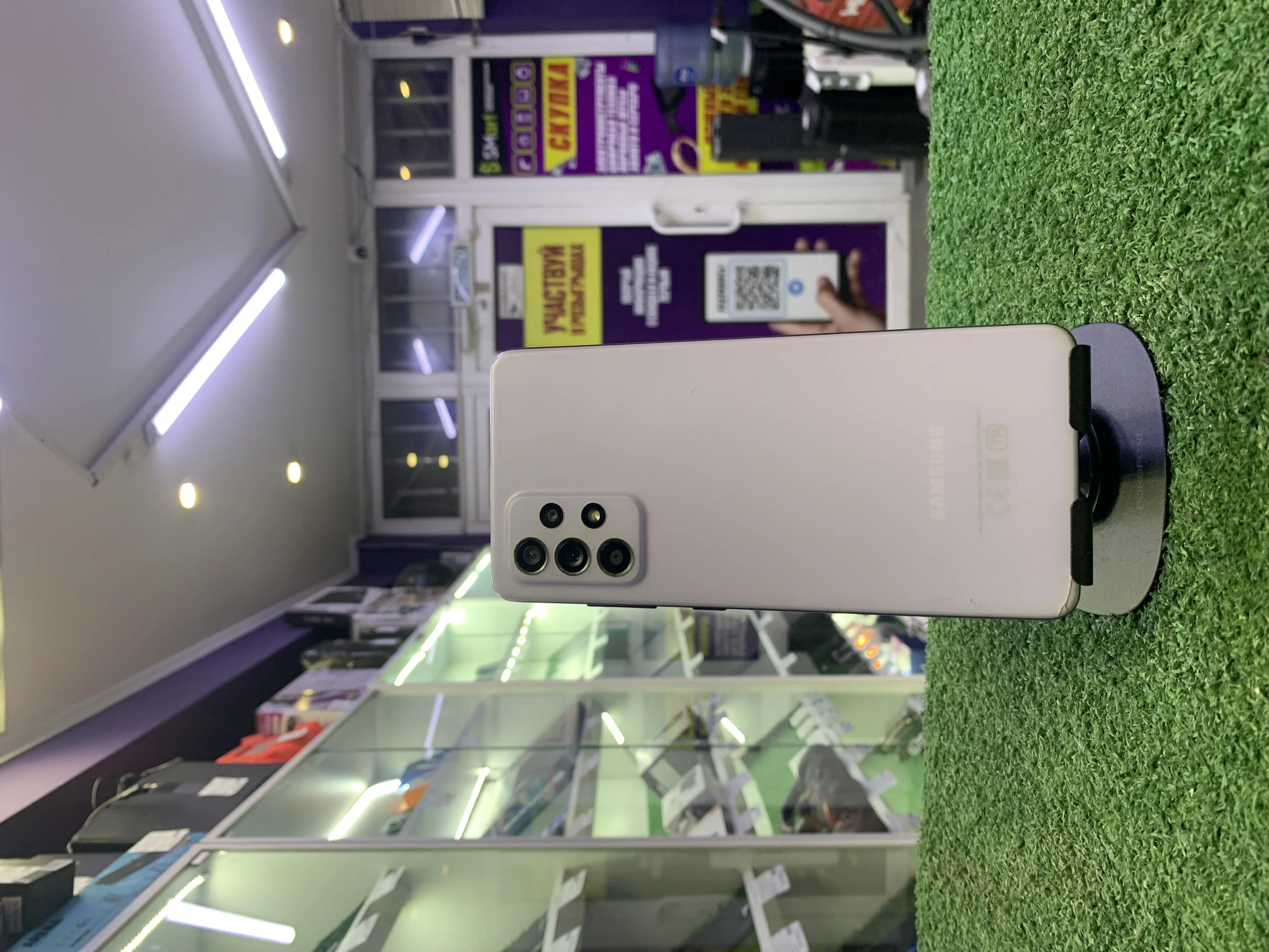 Телефон Samsung Galaxy a52 4 /128