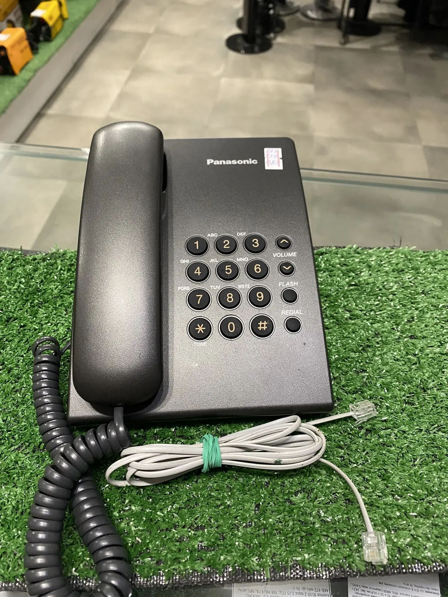 Телефон проводной Panasonic KX-TS2350RU