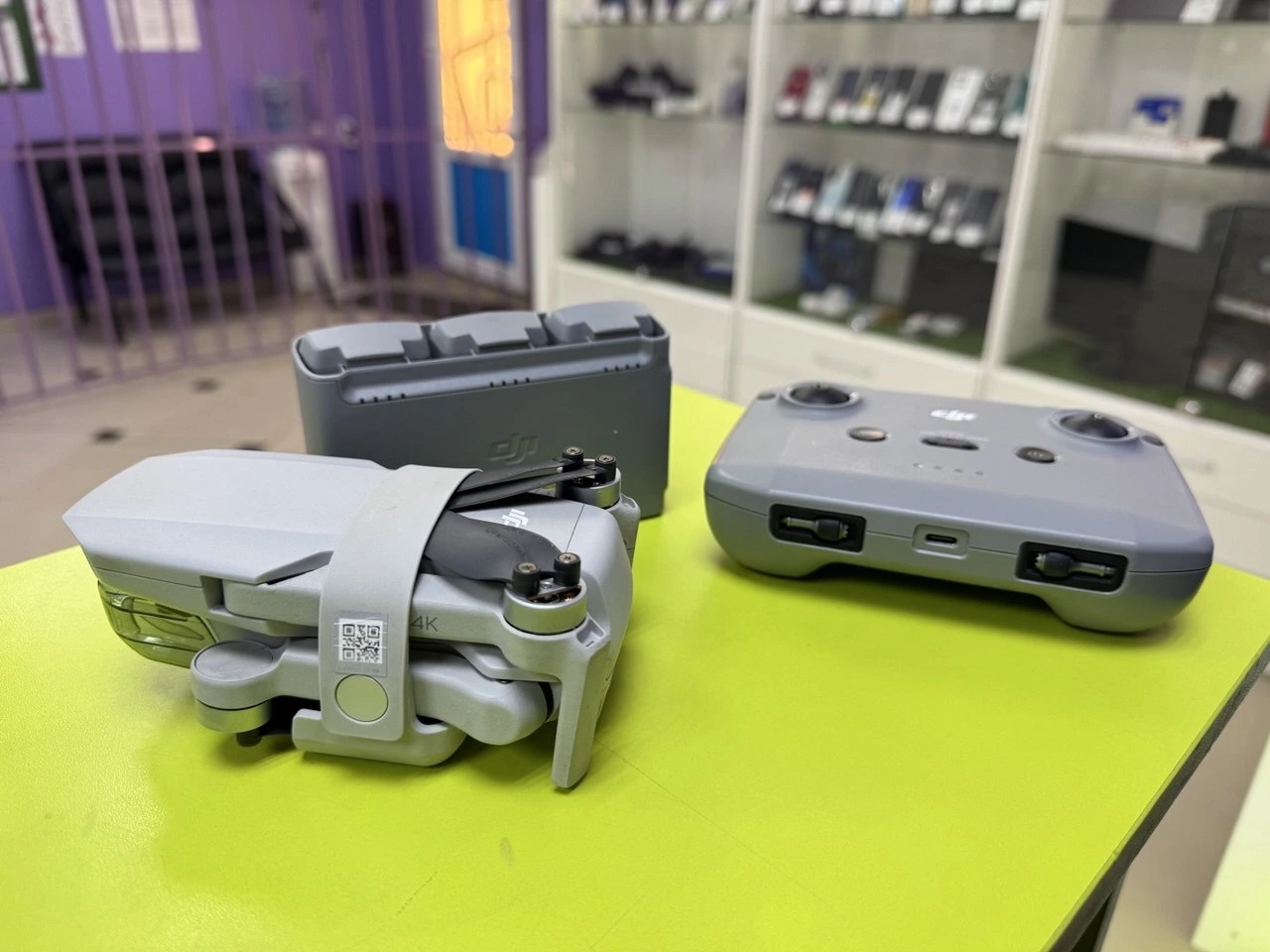 Квадрокоптер DJI 4K