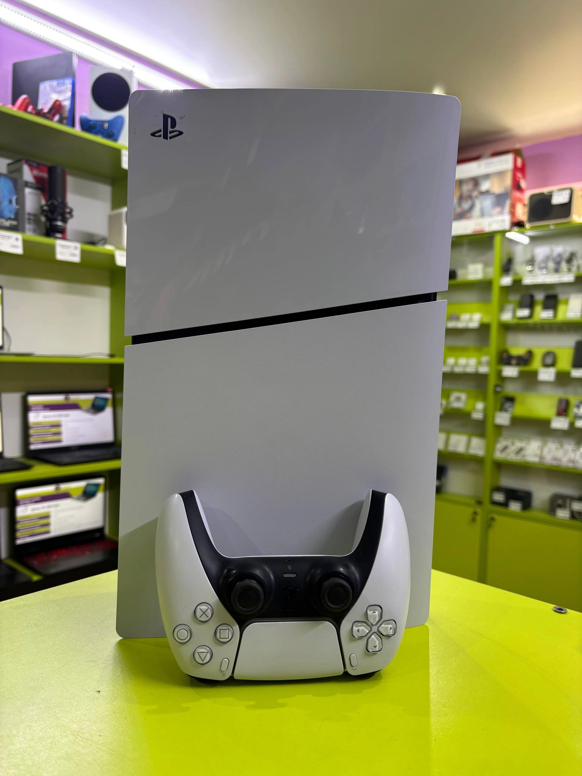 Консоль PS5 Slim 825 ГБ