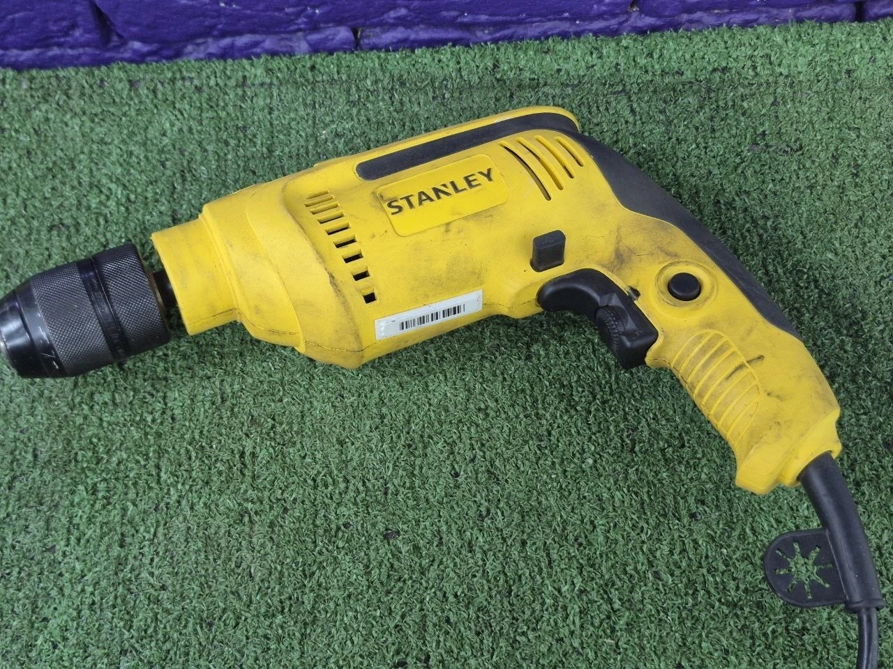 Stanley 13MM, 700W ударная дрель